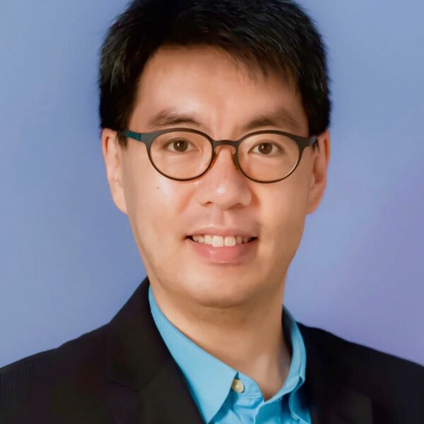 Image showing Robert Hsu 